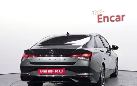 Hyundai Avante, 2023 год, 1 900 000 рублей, 4 фотография