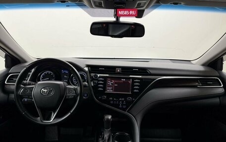 Toyota Camry, 2020 год, 2 895 000 рублей, 17 фотография