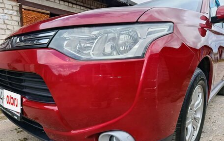 Mitsubishi Outlander III рестайлинг 3, 2013 год, 1 250 000 рублей, 5 фотография