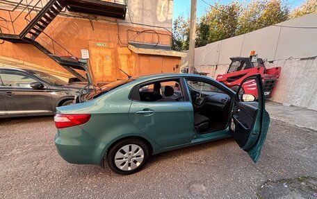 KIA Rio III рестайлинг, 2013 год, 700 000 рублей, 20 фотография