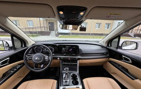 KIA Carnival, 2021 год, 3 650 000 рублей, 9 фотография