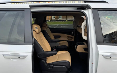 KIA Carnival, 2021 год, 3 650 000 рублей, 12 фотография