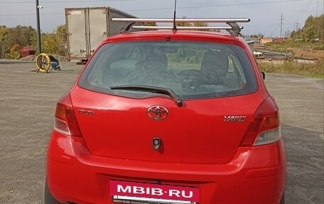 Toyota Yaris III рестайлинг, 2009 год, 500 000 рублей, 5 фотография