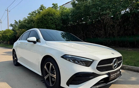 Mercedes-Benz A-Класс, 2023 год, 1 535 000 рублей, 3 фотография