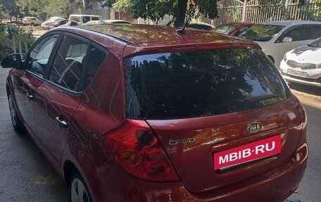 KIA cee'd I рестайлинг, 2009 год, 450 000 рублей, 2 фотография