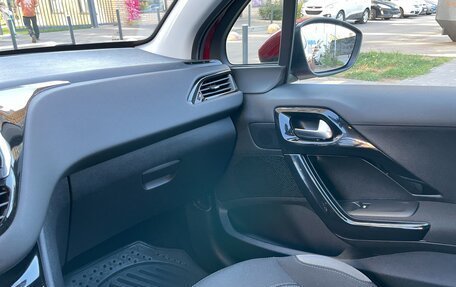 Peugeot 208 II, 2013 год, 800 000 рублей, 7 фотография