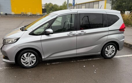 Honda Freed II, 2019 год, 1 500 000 рублей, 5 фотография