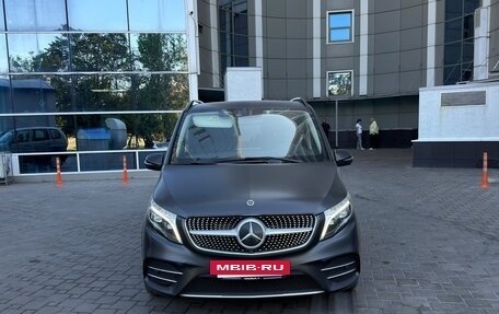 Mercedes-Benz V-Класс, 2021 год, 11 500 000 рублей, 2 фотография