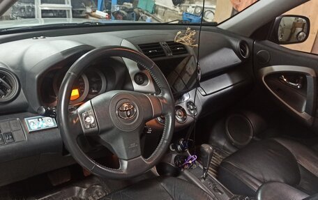Toyota RAV4, 2006 год, 1 550 000 рублей, 6 фотография