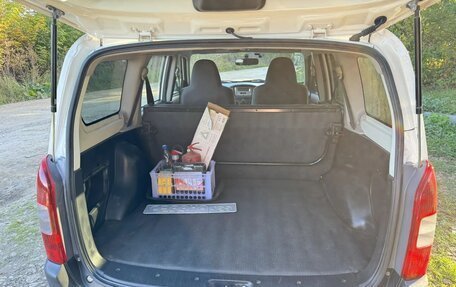 Toyota Probox I, 2011 год, 865 000 рублей, 13 фотография