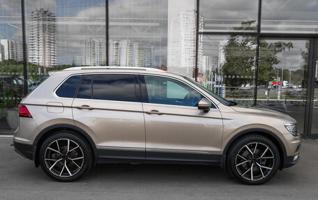 Volkswagen Tiguan II, 2017 год, 2 198 000 рублей, 4 фотография