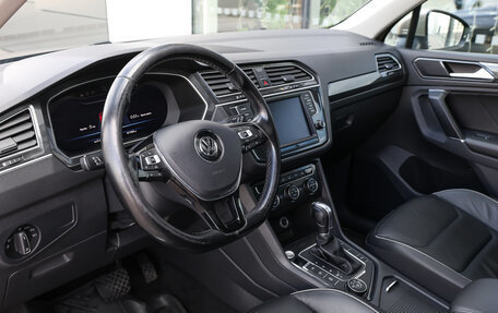 Volkswagen Tiguan II, 2017 год, 2 198 000 рублей, 17 фотография