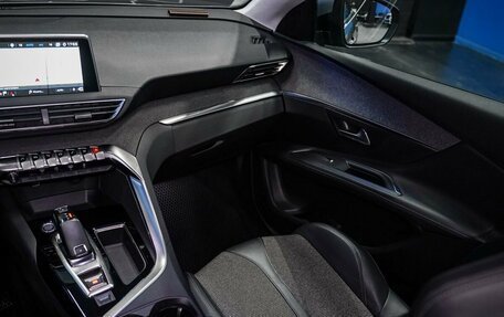 Peugeot 3008 II, 2019 год, 1 580 000 рублей, 32 фотография