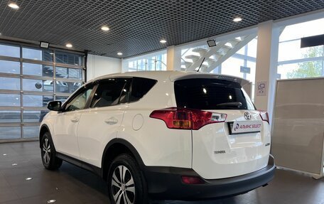 Toyota RAV4, 2015 год, 1 720 000 рублей, 5 фотография