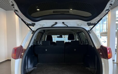 Toyota RAV4, 2015 год, 1 720 000 рублей, 16 фотография