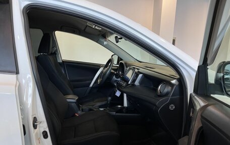Toyota RAV4, 2015 год, 1 720 000 рублей, 27 фотография