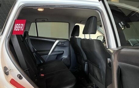 Toyota RAV4, 2015 год, 1 720 000 рублей, 24 фотография