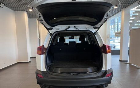 Toyota RAV4, 2015 год, 1 720 000 рублей, 33 фотография