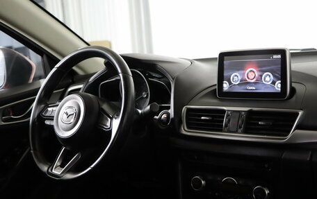 Mazda 3, 2017 год, 1 199 990 рублей, 12 фотография