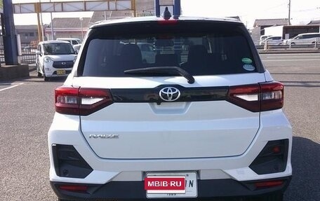 Toyota Raize I, 2022 год, 1 300 000 рублей, 6 фотография