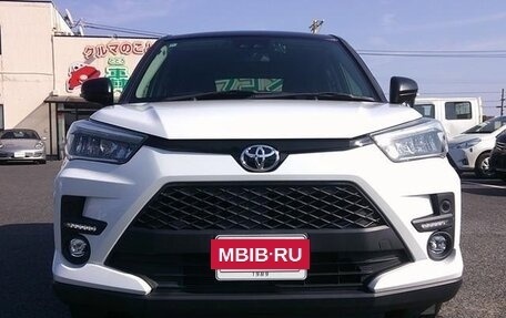 Toyota Raize I, 2022 год, 1 300 000 рублей, 2 фотография
