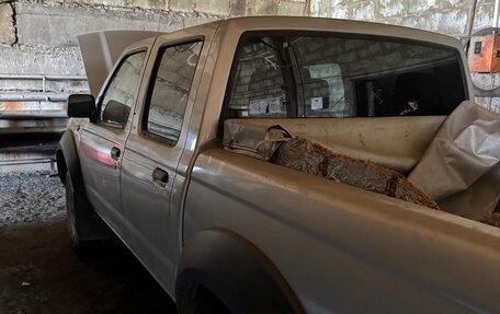 Nissan NP300, 2012 год, 950 000 рублей, 2 фотография