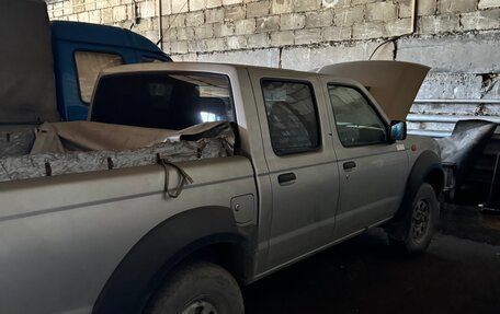 Nissan NP300, 2012 год, 950 000 рублей, 3 фотография
