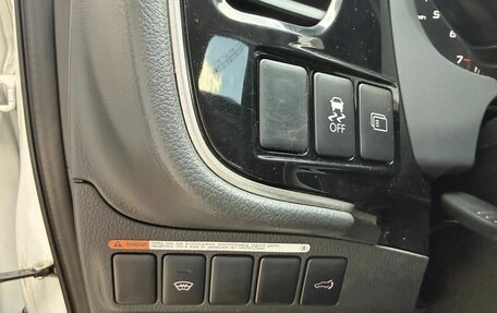 Mitsubishi Outlander III рестайлинг 3, 2016 год, 2 150 000 рублей, 31 фотография