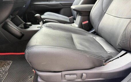 Mitsubishi Outlander III рестайлинг 3, 2016 год, 2 150 000 рублей, 26 фотография
