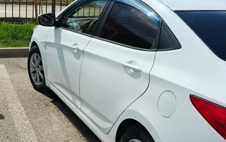 Hyundai Solaris II рестайлинг, 2013 год, 620 000 рублей, 3 фотография