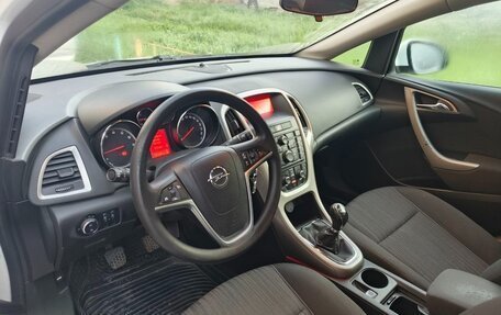 Opel Astra J, 2012 год, 750 000 рублей, 3 фотография