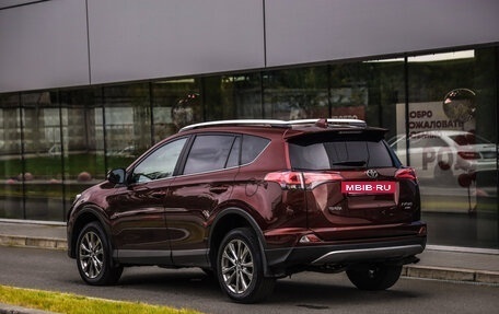 Toyota RAV4, 2018 год, 2 699 777 рублей, 8 фотография