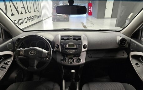 Toyota RAV4, 2008 год, 1 300 000 рублей, 18 фотография