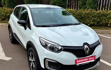 Renault Kaptur I рестайлинг, 2019 год, 1 190 000 рублей, 2 фотография