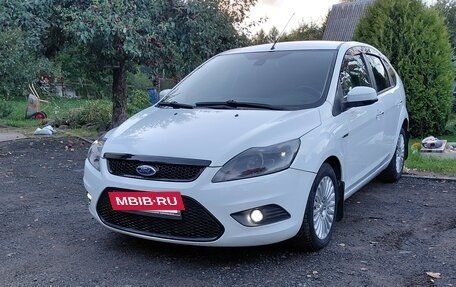 Ford Focus II рестайлинг, 2011 год, 800 000 рублей, 2 фотография