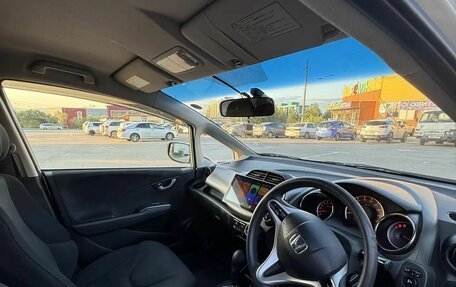 Honda Fit III, 2012 год, 850 000 рублей, 4 фотография