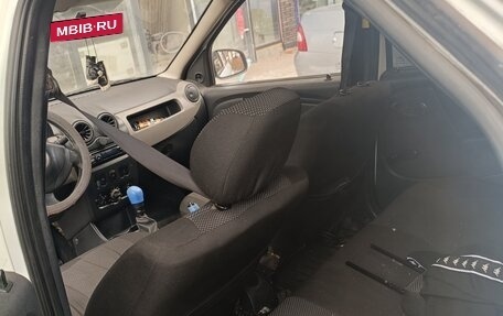 Renault Logan I, 2011 год, 205 000 рублей, 9 фотография