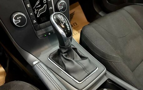 Volvo V40 II рестайлинг, 2016 год, 1 160 000 рублей, 21 фотография