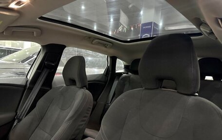 Volvo V40 II рестайлинг, 2016 год, 1 160 000 рублей, 24 фотография