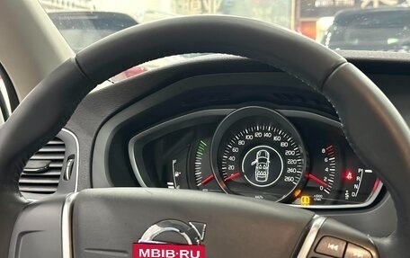 Volvo V40 II рестайлинг, 2016 год, 1 160 000 рублей, 17 фотография