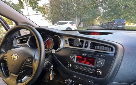 KIA cee'd III, 2014 год, 960 000 рублей, 30 фотография
