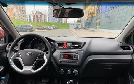 KIA Rio III рестайлинг, 2016 год, 910 000 рублей, 18 фотография