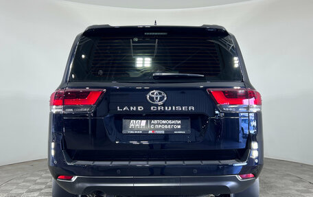 Toyota Land Cruiser, 2023 год, 8 670 000 рублей, 5 фотография
