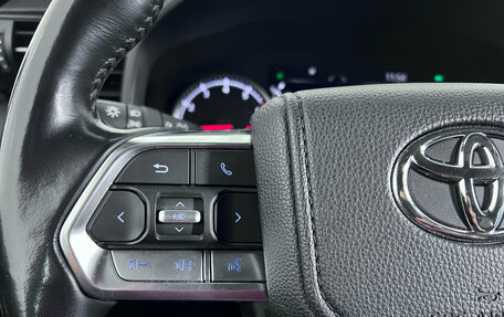 Toyota Land Cruiser, 2023 год, 8 670 000 рублей, 13 фотография