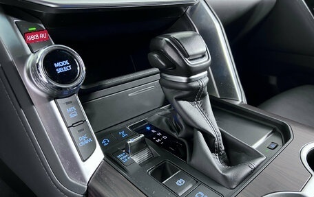 Toyota Land Cruiser, 2023 год, 8 670 000 рублей, 16 фотография