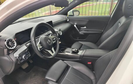 Mercedes-Benz A-Класс, 2021 год, 3 200 000 рублей, 6 фотография