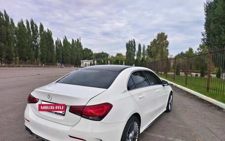 Mercedes-Benz A-Класс, 2021 год, 3 200 000 рублей, 3 фотография