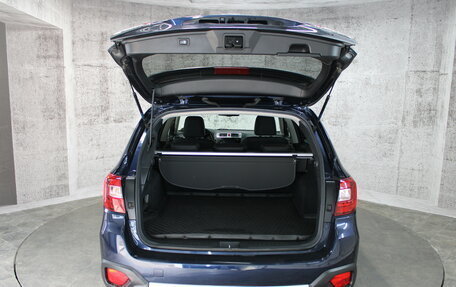Subaru Outback IV рестайлинг, 2017 год, 2 625 000 рублей, 13 фотография