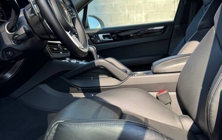 Porsche Cayenne III, 2020 год, 10 750 000 рублей, 13 фотография