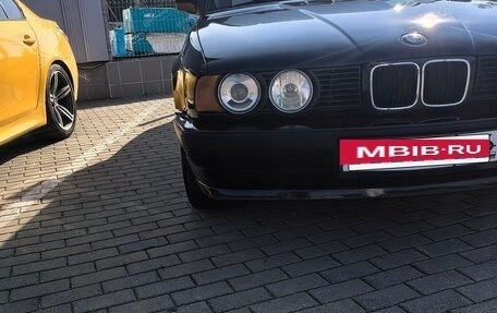 BMW 5 серия, 1992 год, 630 000 рублей, 12 фотография